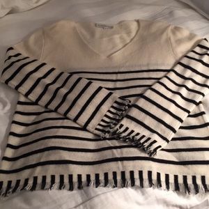 “White + Warren” 100% Cashmere Fringed Sweater!